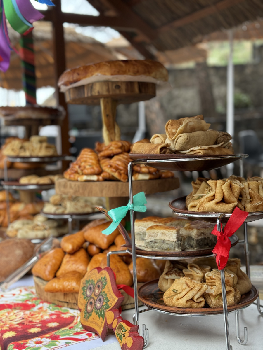 Изобилие вкусной еды...