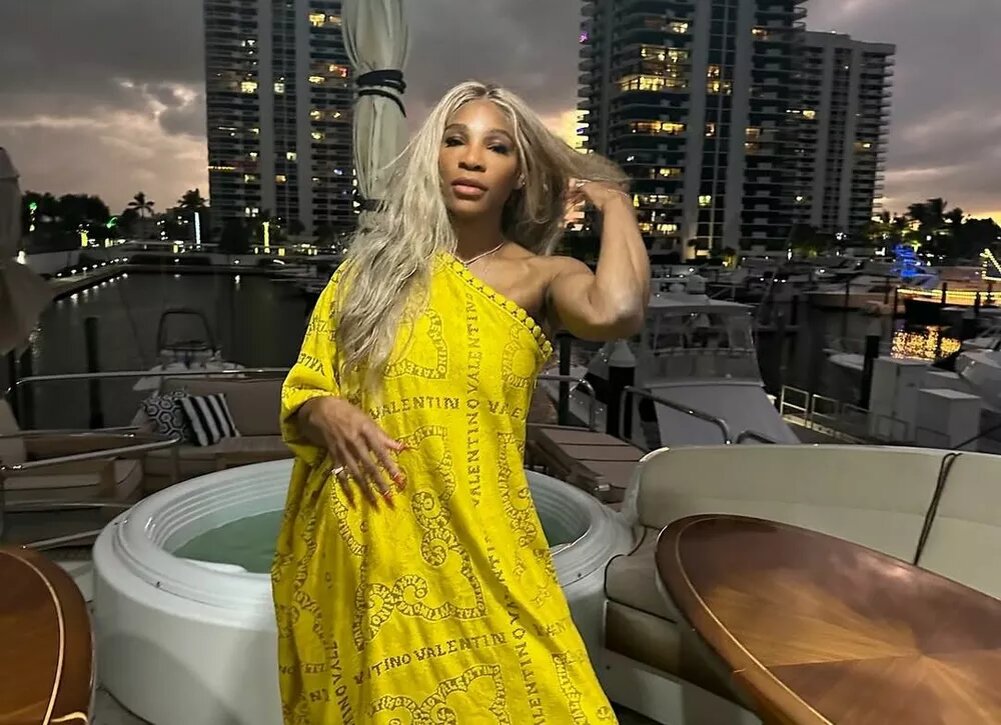    Серена Уильямс занялась танцами на пилоне на фоне скандала с рекламой