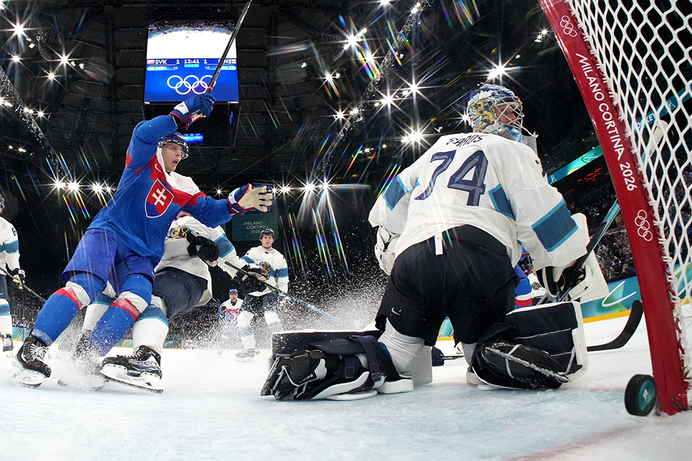    Словакам удалось пробить финского вратаря четыре раза. Одна из шайб на счету спартаковца Адама Ружички. / Reuters