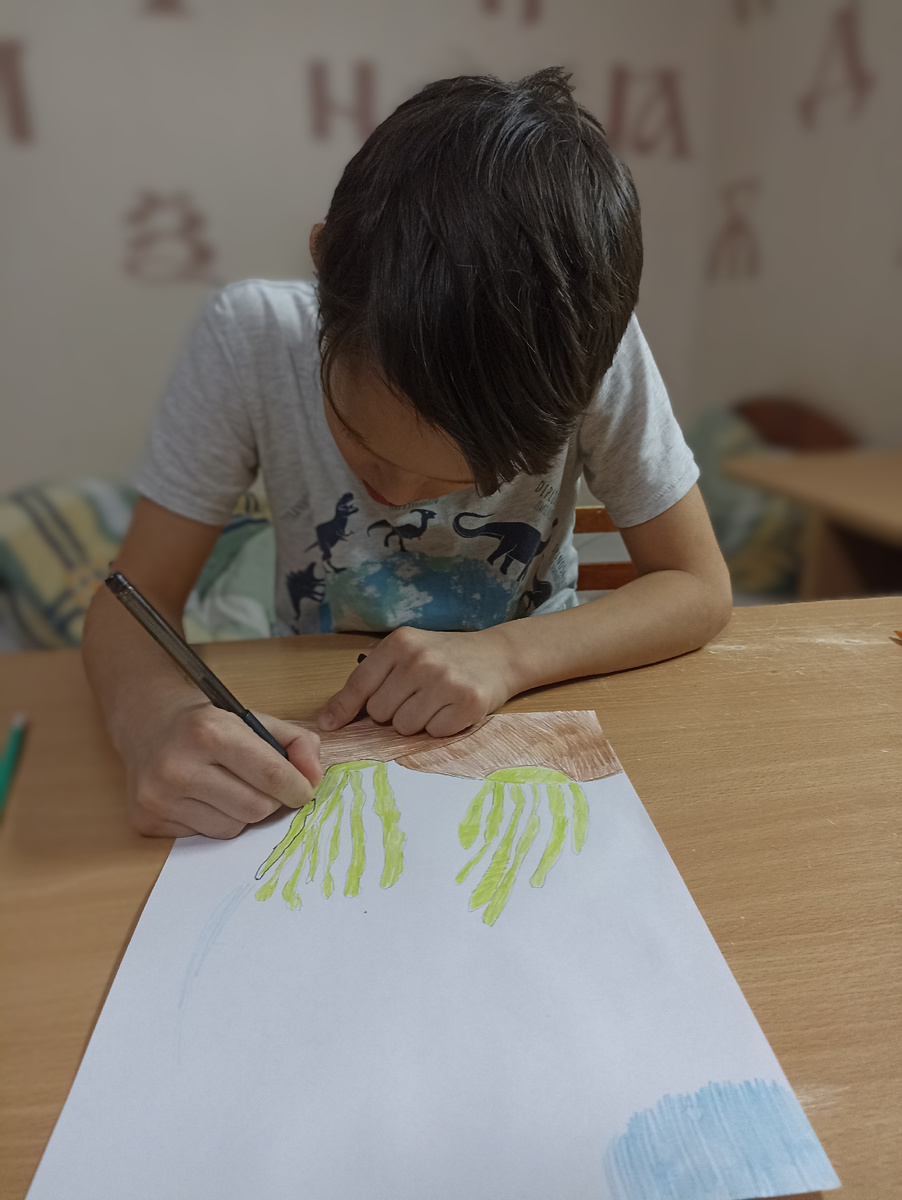 Рисует на Окружающий мир Байкальскую губку