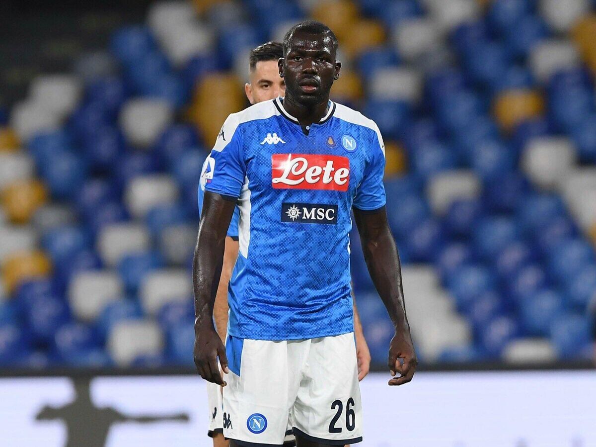    Защитник "Наполи" Калиду Кулибали | © Twitter