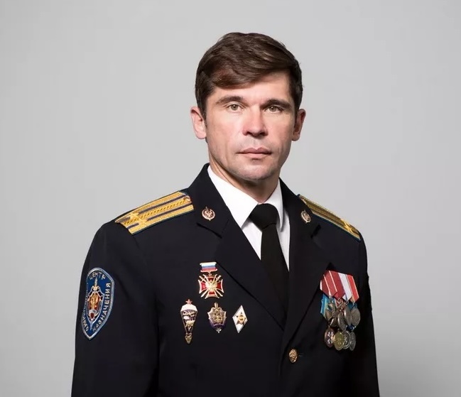 Окружной военный суд Санкт-Петербурга снял с Т. Зорнякова подполковничьи погоны.