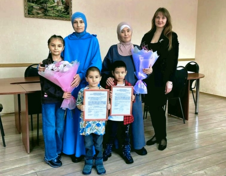 Из открытых источников в интернете. Получение приезжими сертификатов на жильё и Марина Ермакова.