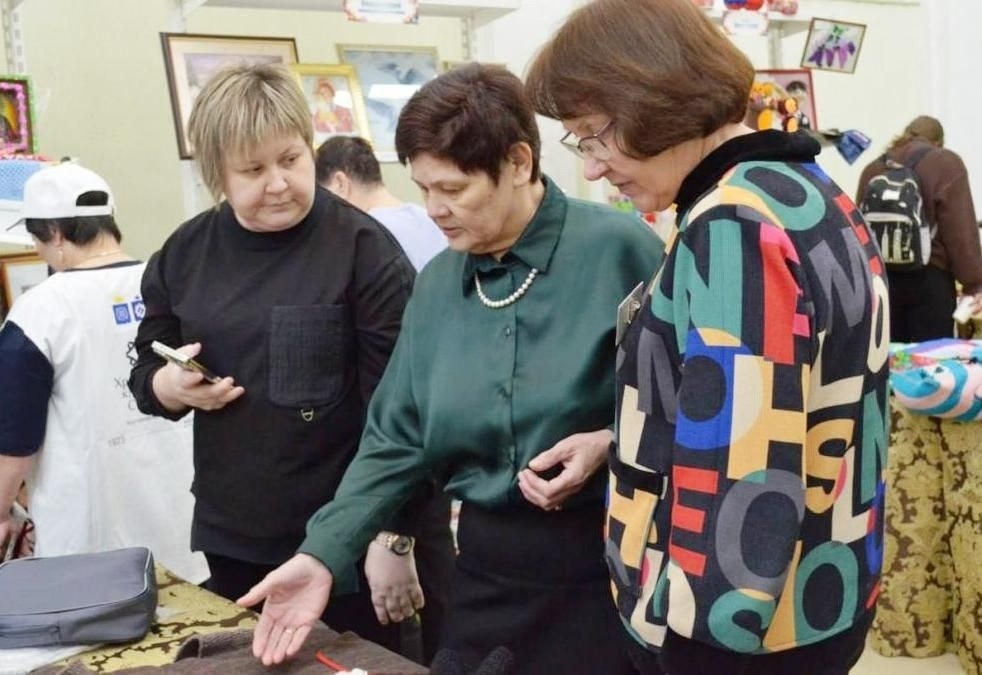 Инклюзивное рукоделие. Выставка в Ялуторовске. Февраль, 2026 год. 