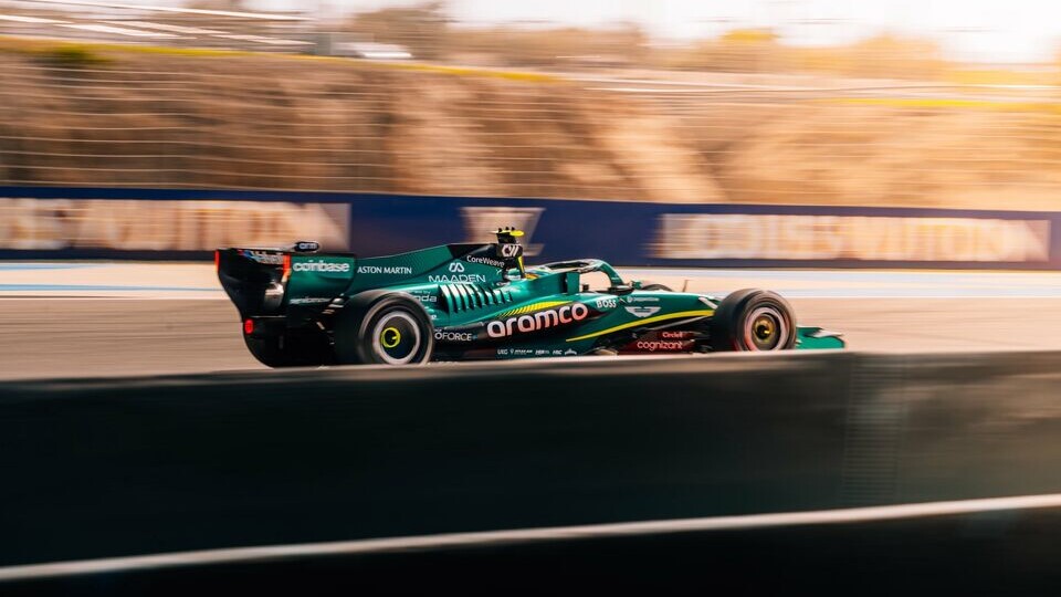 «Отстаём на четыре секунды». Стролл жёстко раскритиковал машину Ньюи