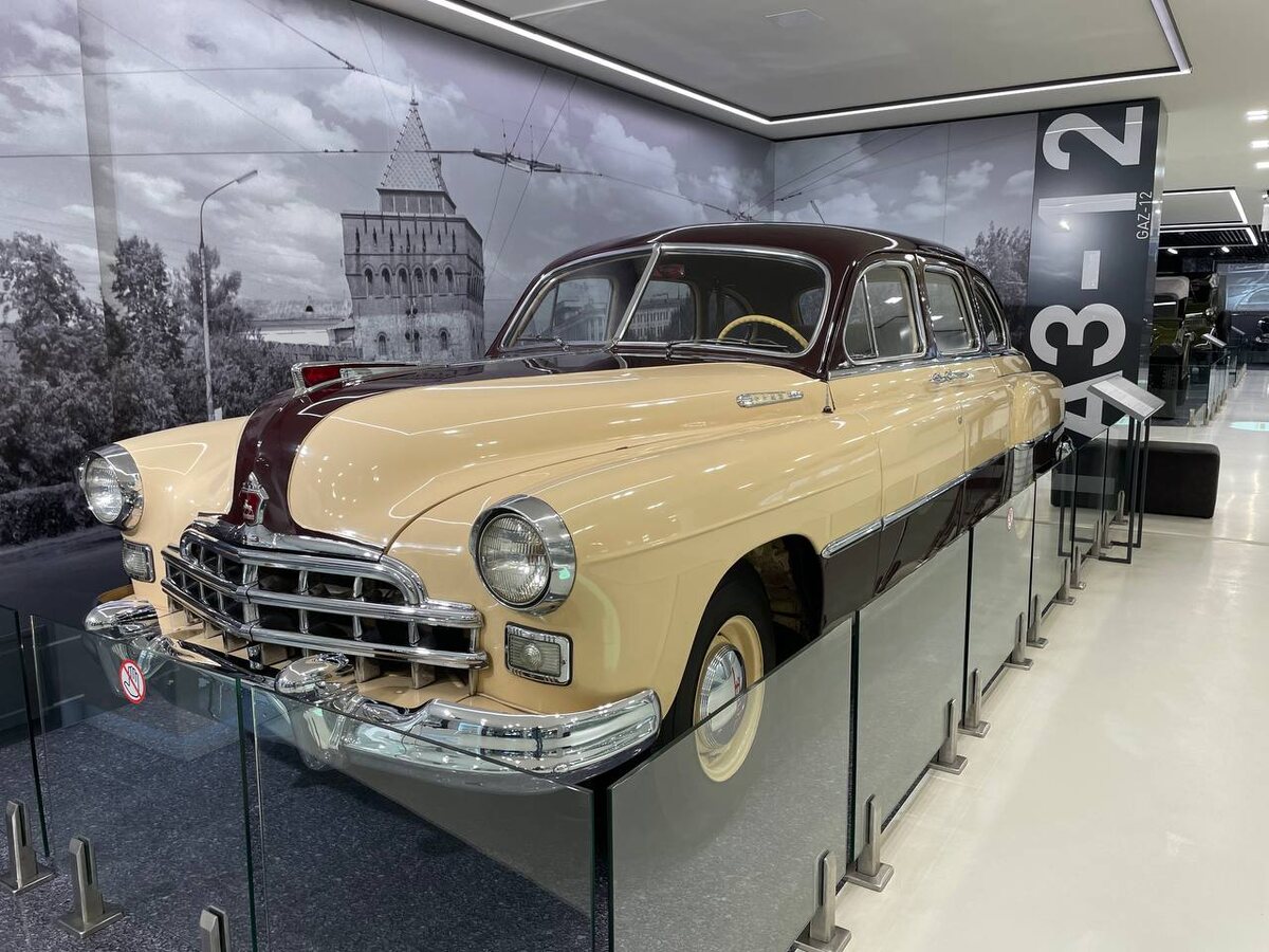 ГАЗ-12 ЗИМ (1950 - 1960) 