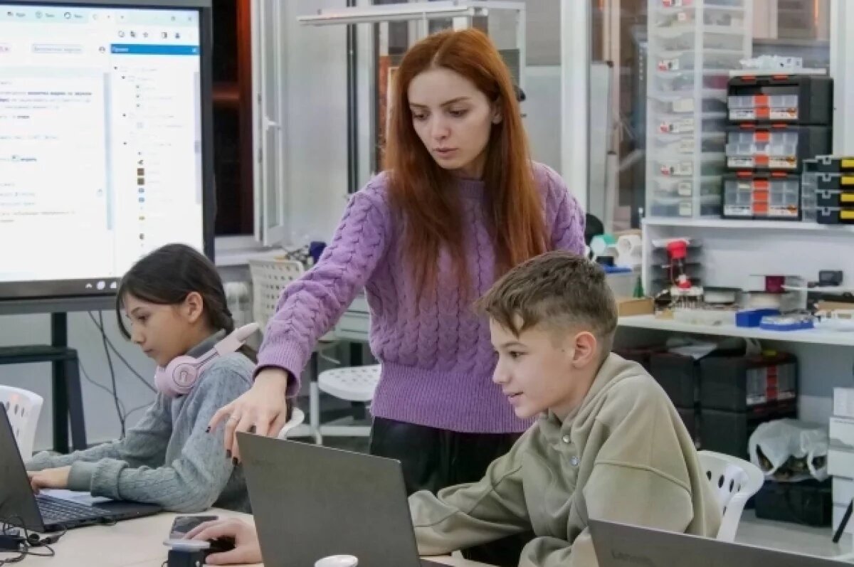    Оборудование для творчества и науки получат более 170 школ Северной Осетии