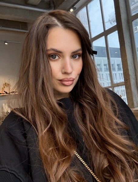 Александра Артемова