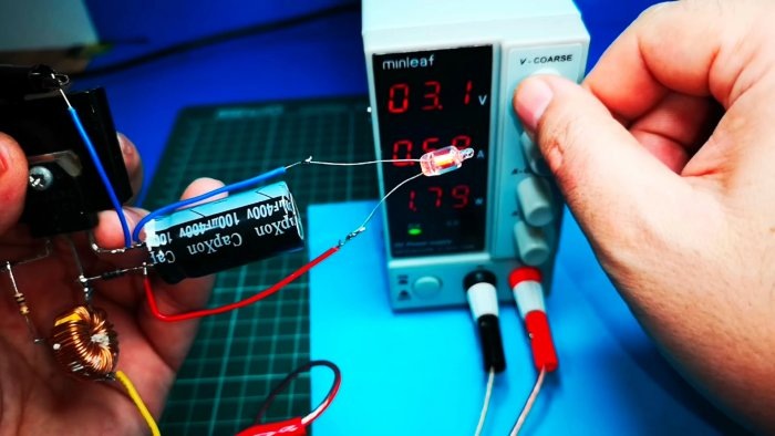 Как из хлама сделать простой повышающий преобразователь для различных нужд