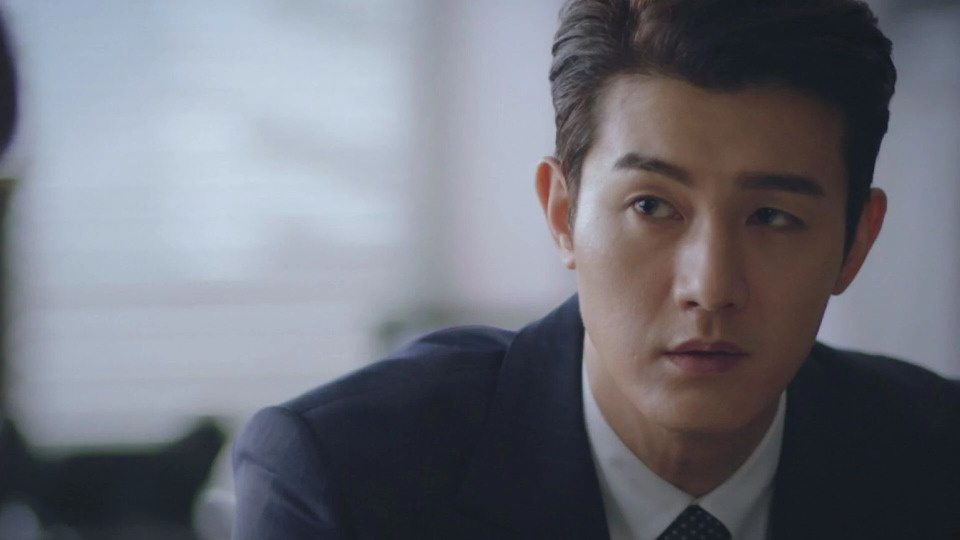 Хорош, чертяка, хоть и бывший😏