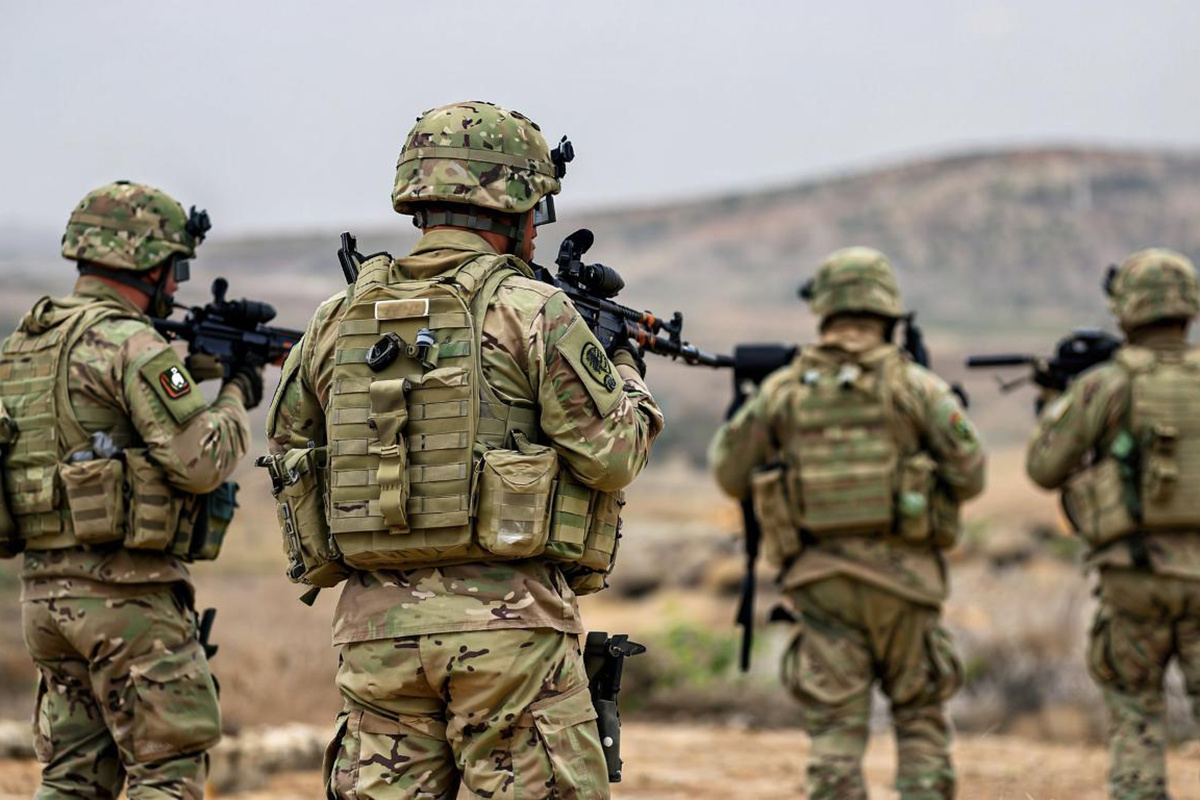 Париж обвинили в намерении начать военные действия.  Фото: Изображение сгенерировано с помощью ИИ / Светлана Возмилова