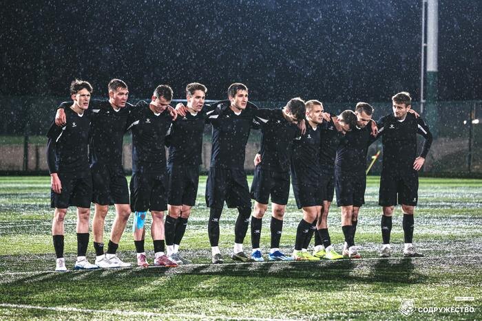 Футболисты клуба «Шахтёр» Донецк. Обложка © VK / АНО «СОДРУЖЕСТВО» | официальное сообщество