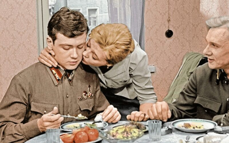    Александр Воеводин в роли Егора Трофимова в легендарных «Офицерах»