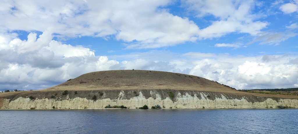 Ураков бугор. Фото https://avatars.mds.yandex.net/get-altay/9709178/2a0000018a790b8d82d5157a6d7eff737e93/XXL_height