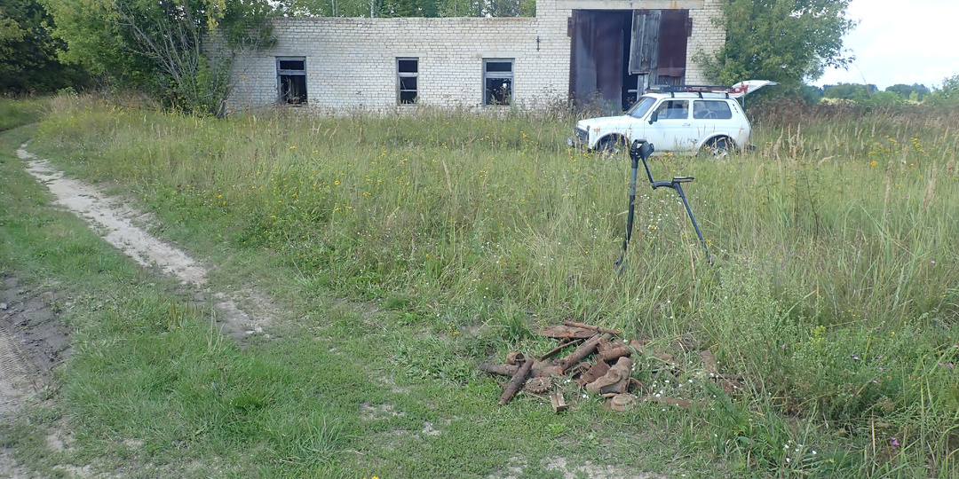 Да, я после вас, там столько накопал...