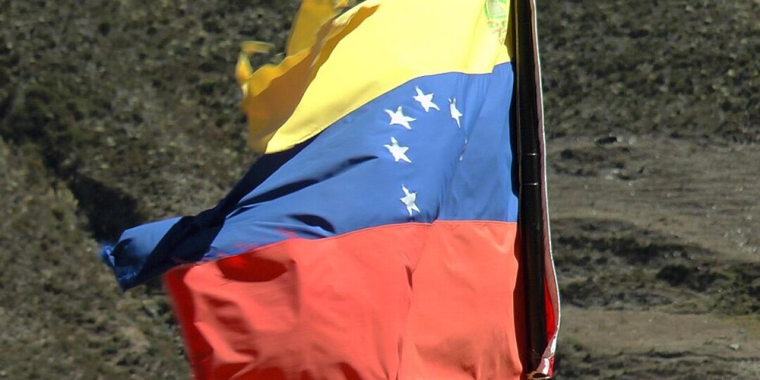 Венесуэла открывает дверь капиталу — и повторяет трюк НЭПа с неожиданным финалом