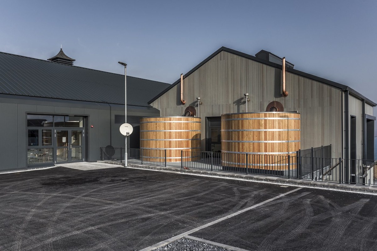 Червячные ванны на Ardnahoe Distillery.