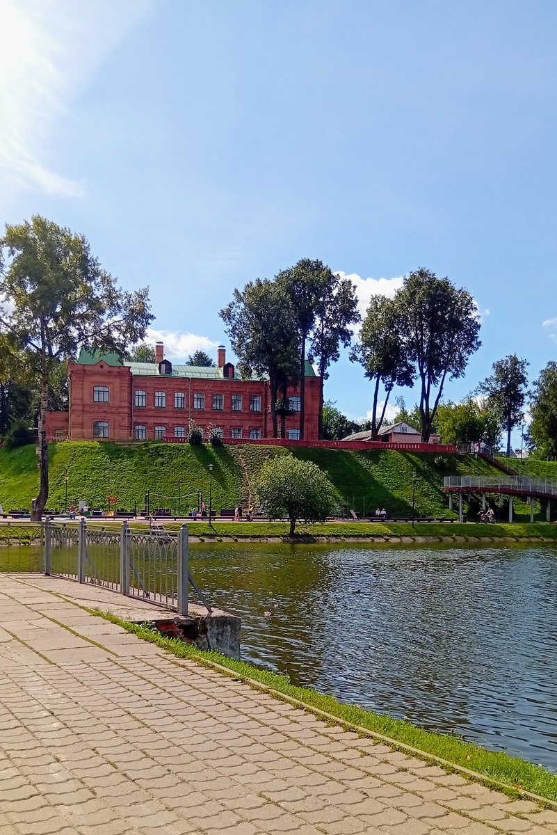 Сергиев Посад, Келарский пруд. Фото 2025 года из личного архива автора.