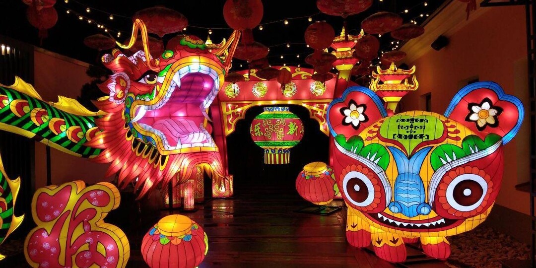 У стен Петропавловки мастера из Китая установят десятиметровые светящиеся фигуры