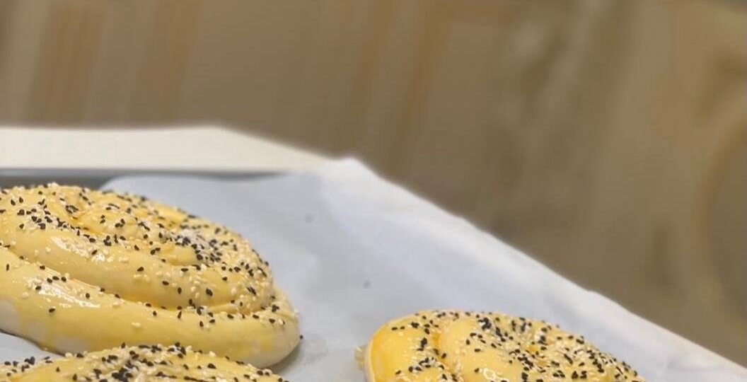 Катлама, которая слоится и не «забивается» — 2 ошибки в тесте, из-за которых выпечка получается тяжёлой