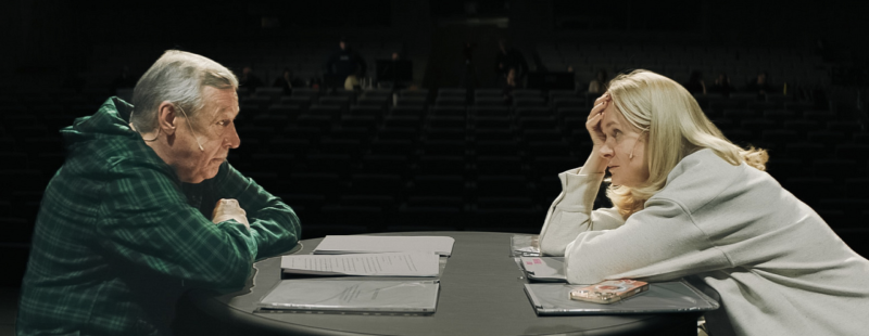    Фото: Михаил Ефремов и Анна Михалкова в спектакле "Без свидетелей"/ ГБУК г. Москвы "Мастерская "12" Никиты Михалкова