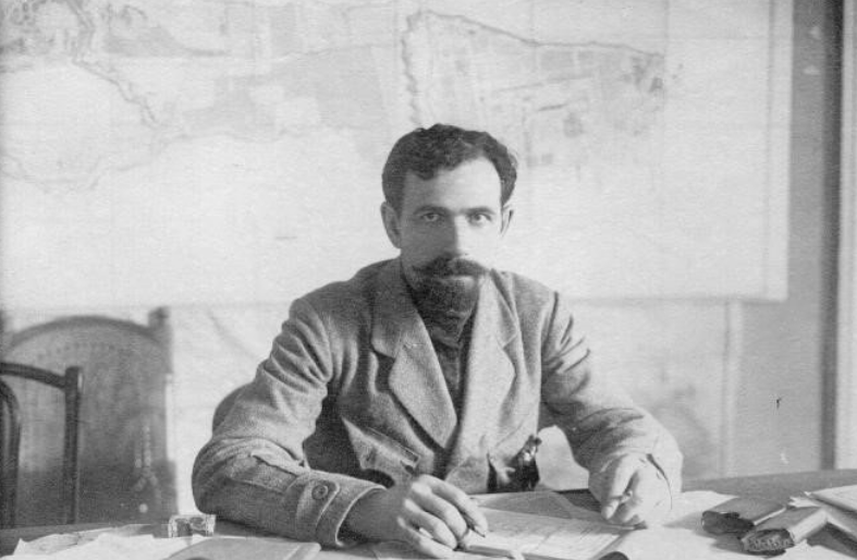 Павел Ефимович Дыбенко (фото взято из открытых источников).