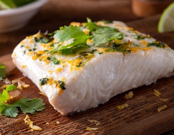 Найден простой рассол для рыбы: даже дешевая получается сочной, без запаха и с идеальной корочкой