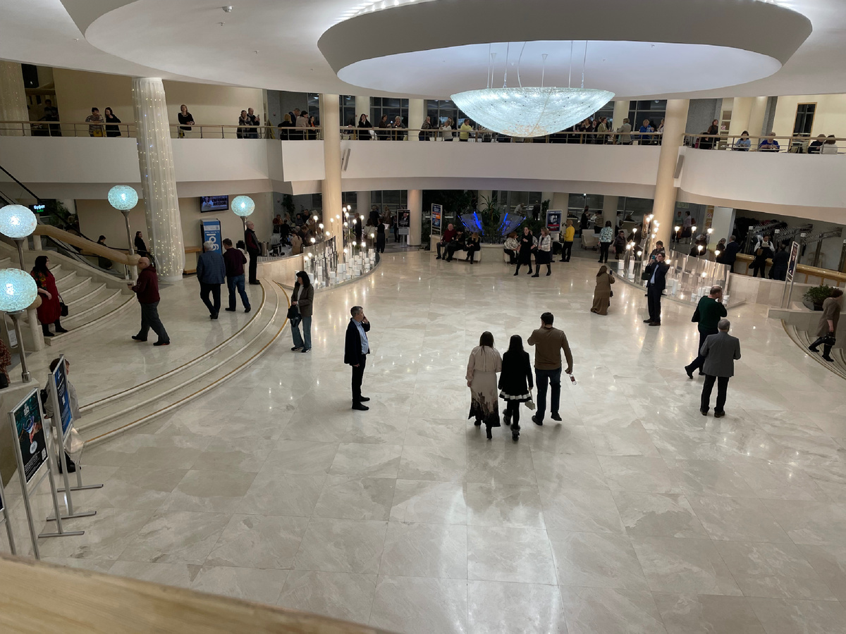 Фойе Дома музыки