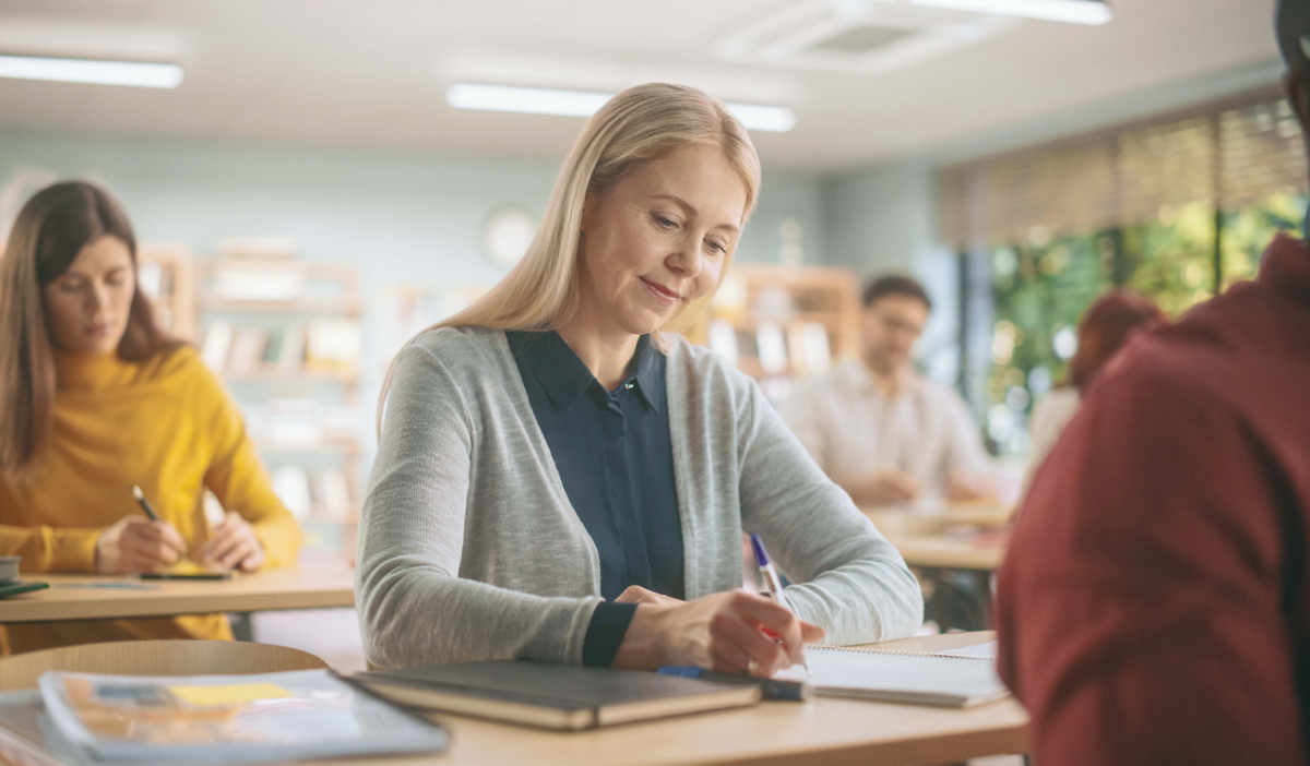 После 50 уже не берут?