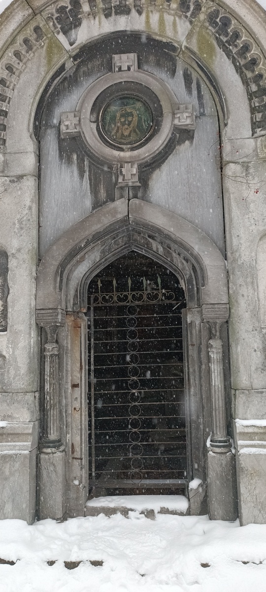 Кладбище монастыря где был похоронен Василий Косяков.