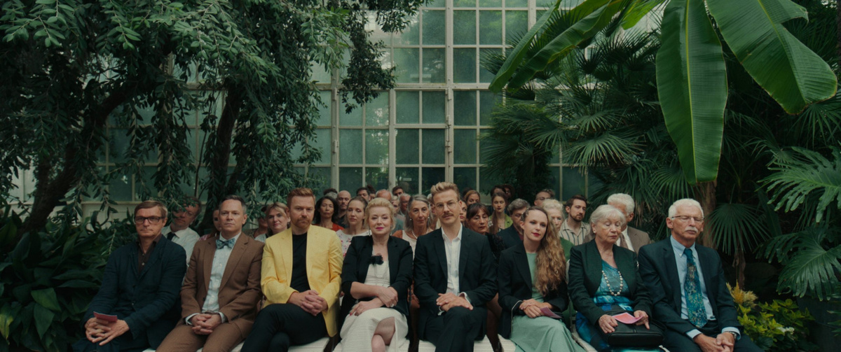 Кадр из фильма "Павлин".