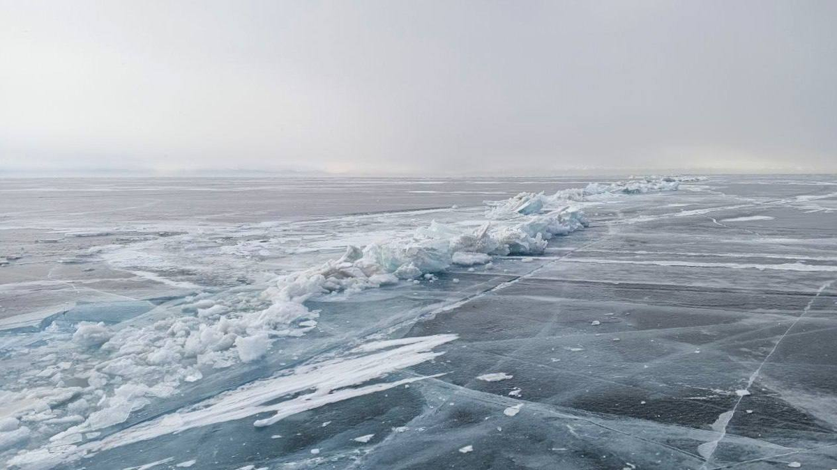 Трещина. Фото: «Заповедное Прибайкалье»