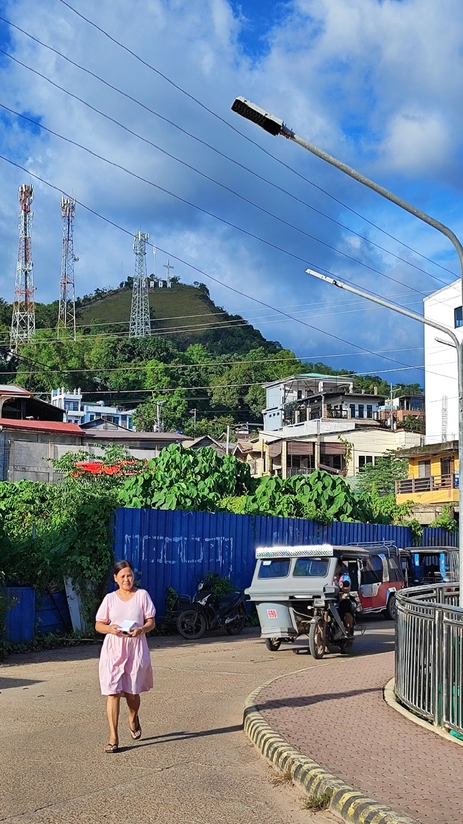 Вид на смотровую над городом Корон