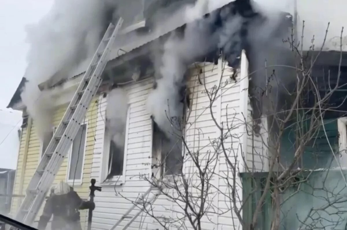    Гибнут семьями.