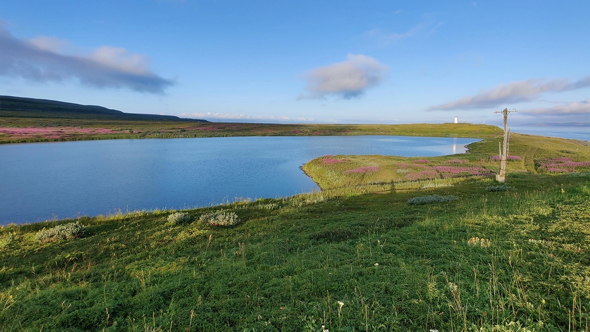 Озеро Могильное на острове Кильдин
