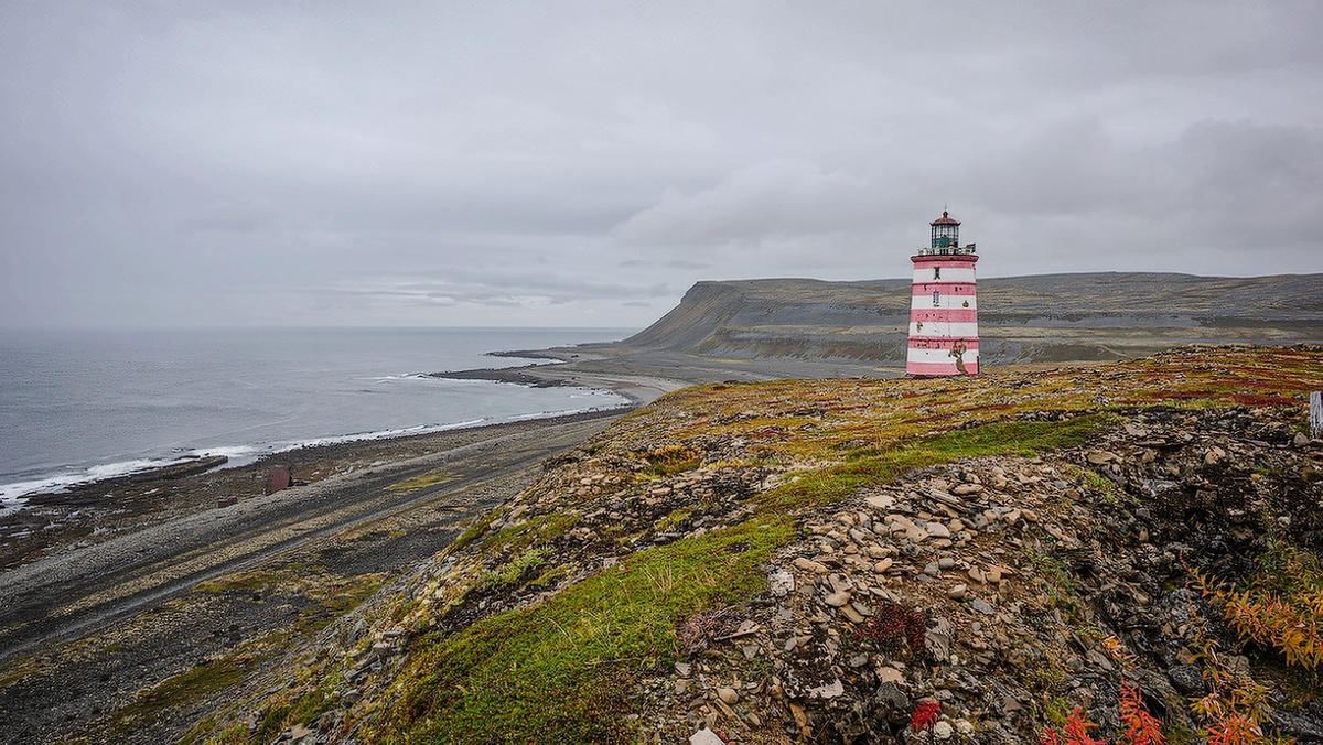 Маяк на острове Кильдин