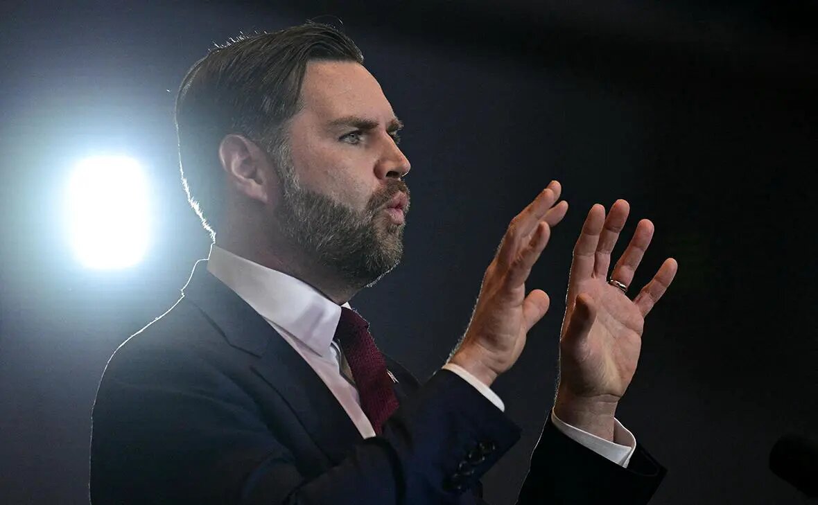    Джей Ди Вэнс Фото: Jim Watson / Reuters Елизавета Кошелева