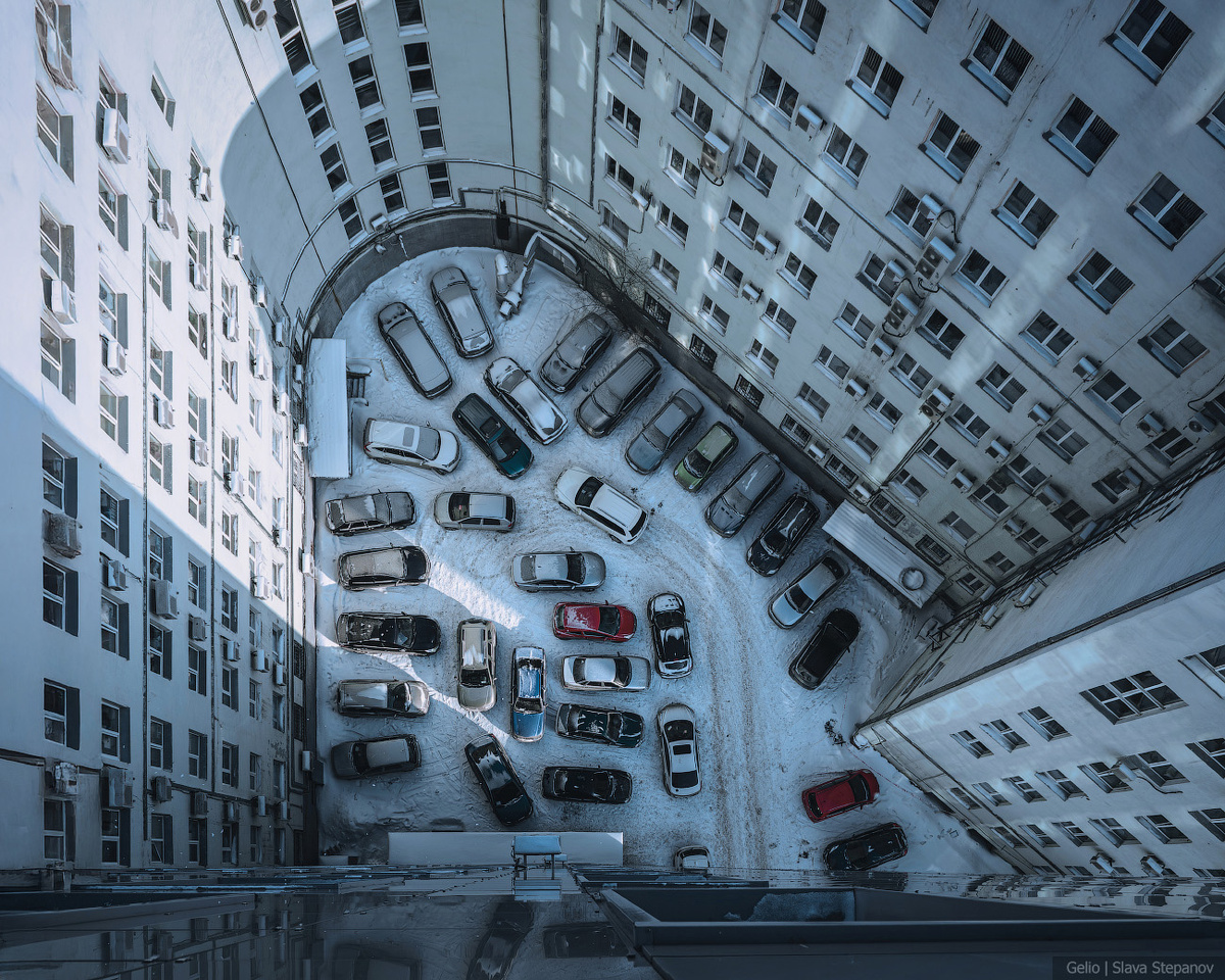 1. Плотная парковка во дворе