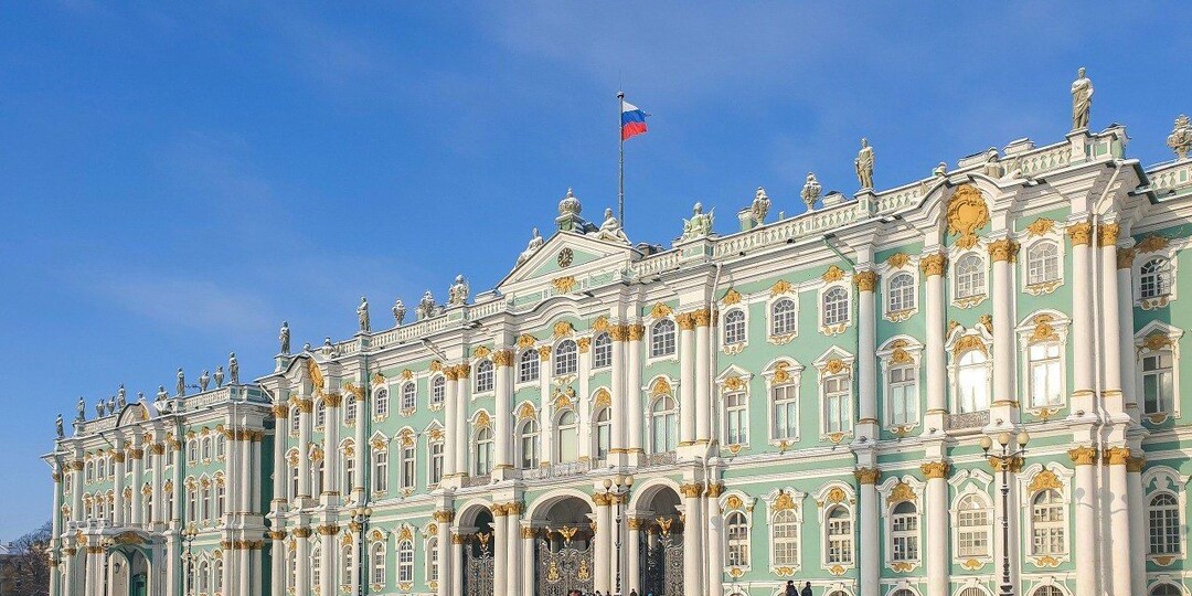 В Эрмитаж — бесплатно: петербуржцев ждет новый зимний подарок