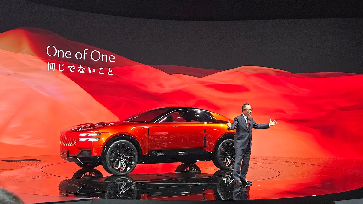 © Eric Stafford | Car and Driver