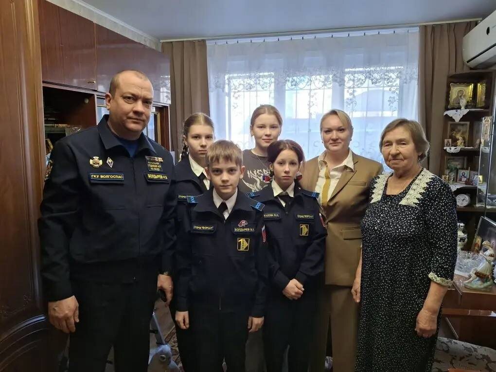 СОШ №1 состоялось торжественное открытие «Парты Героя»