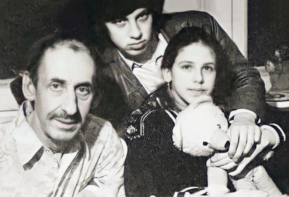 Фото: Басов с детьми 