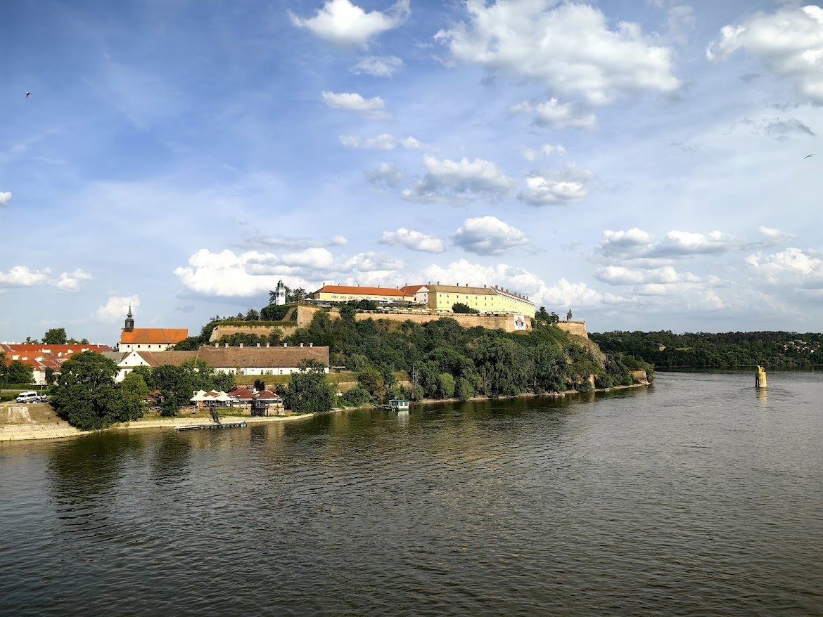 Петроварадинская крепость