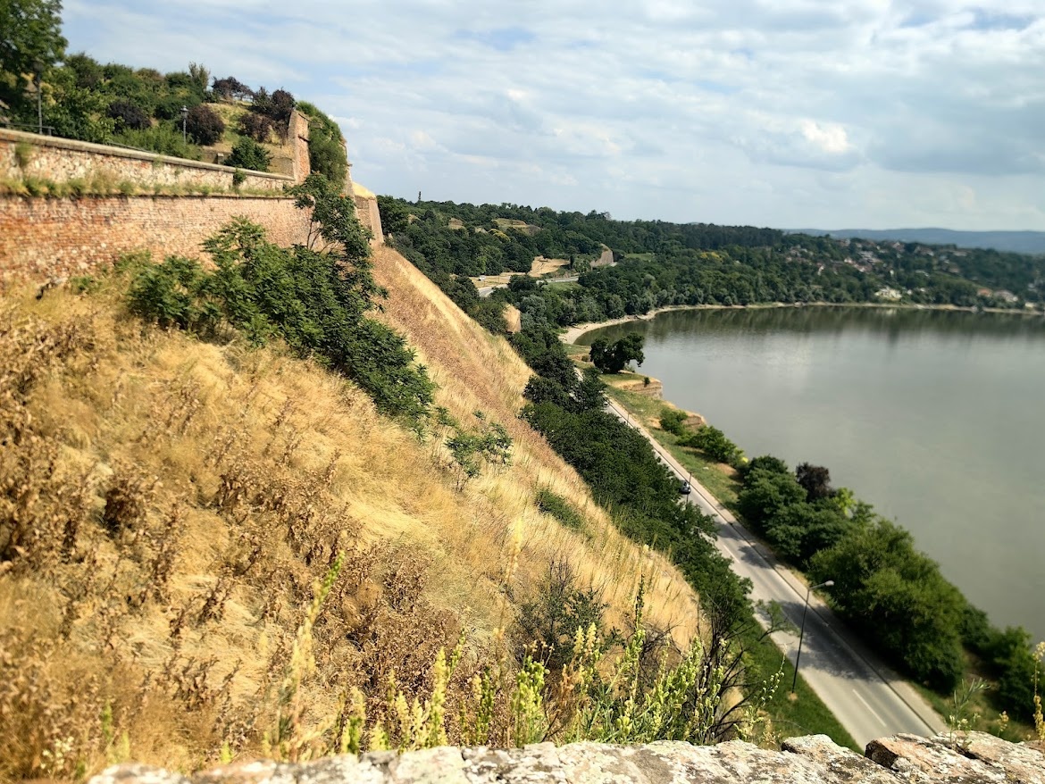 Неприступный обрыв