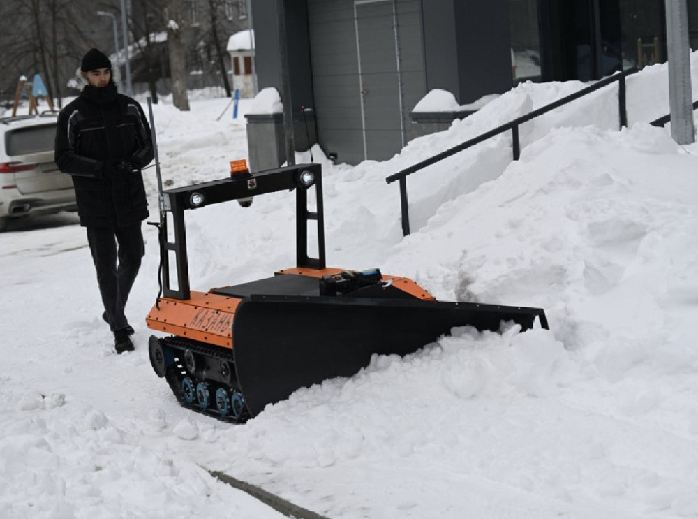    Беспилотных снегоуборщиков внедряют в Казани