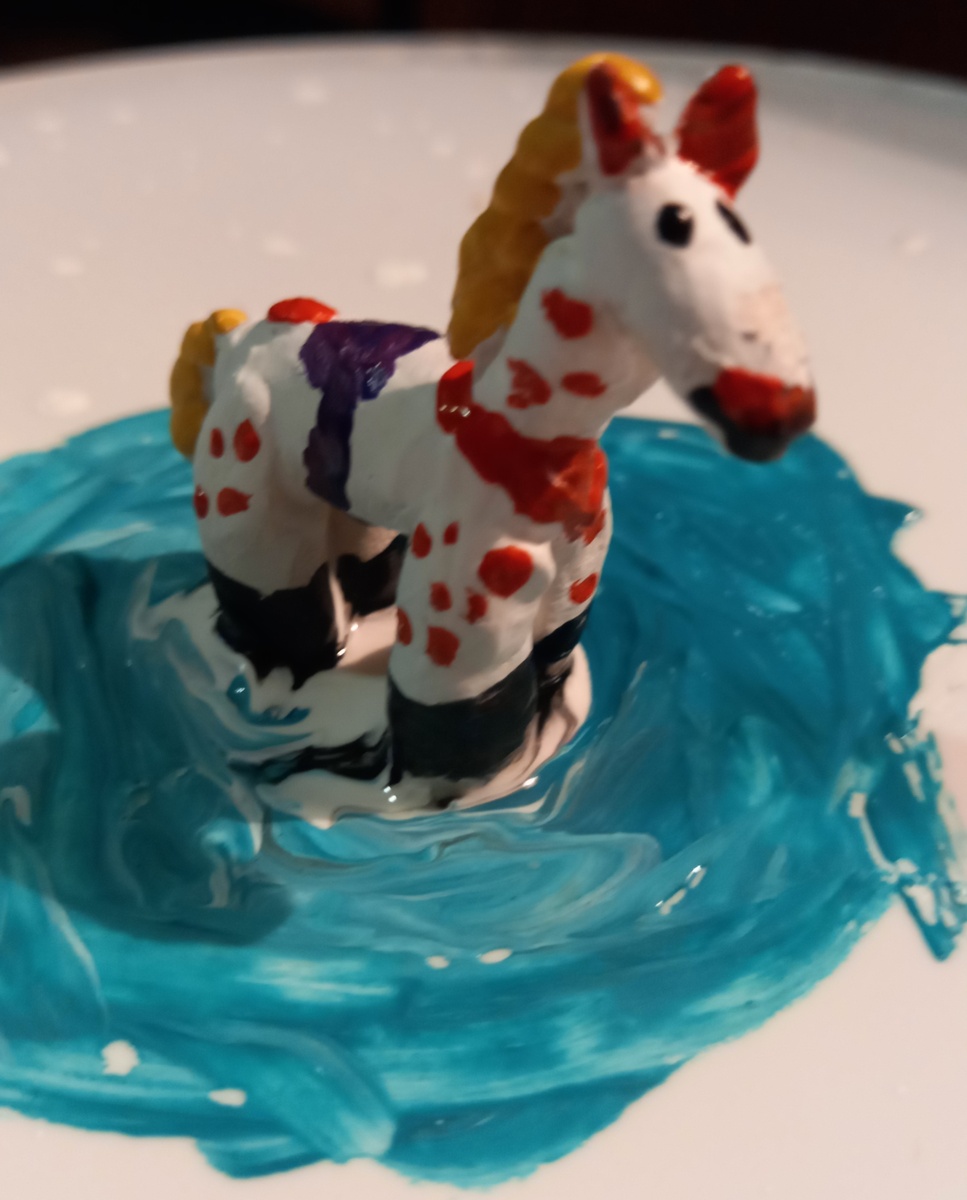 Поделка из папье-маше. Фото автора из личного архива.