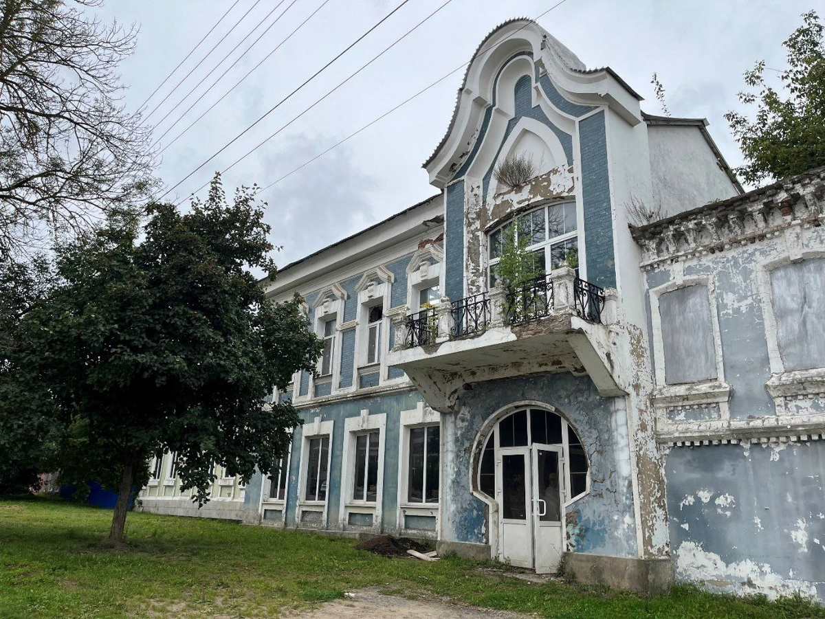    Фото: начальник управления по охране объектов культурного наследия Калужской области Евгений Чудаков.