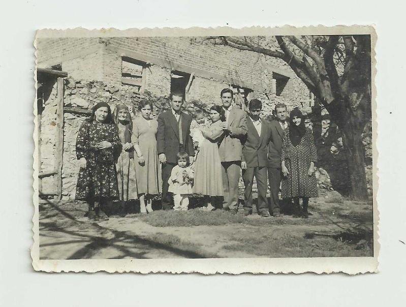 Многопоколенные семьи уходят в прошлое. Изображение из Интернета. 