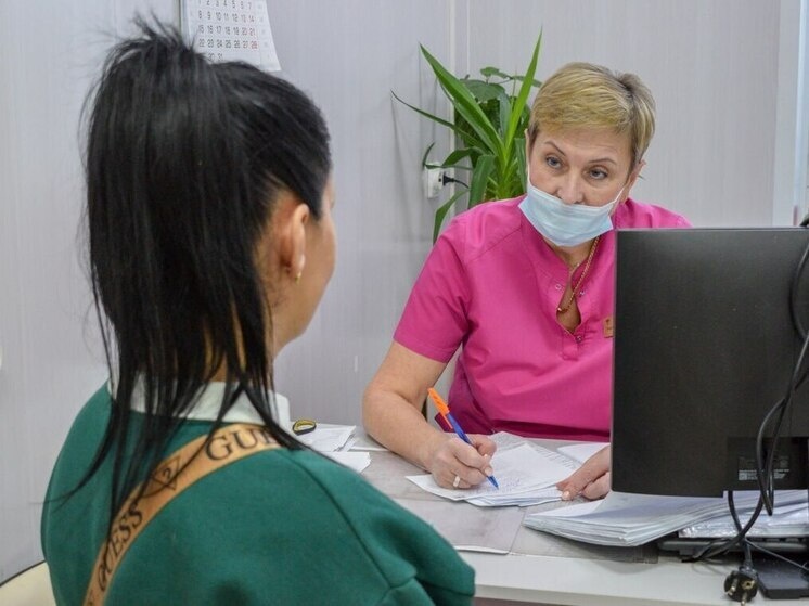     Сильная половина человечества сможет получить консультацию у уролога, взять направление на УЗИ. Фото: пресс-служба Минздрава Новгородской области