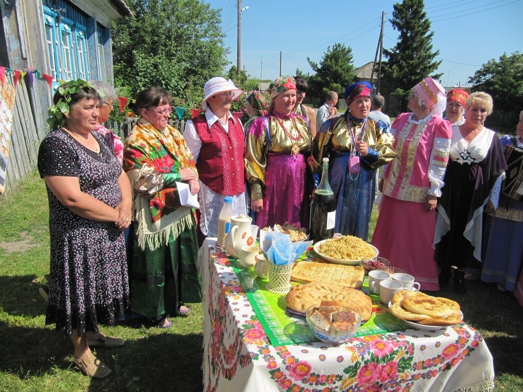 На праздновании Дня села Ивановка || Фото из материалов лекции Нины Лискевич. Автор неизвестен